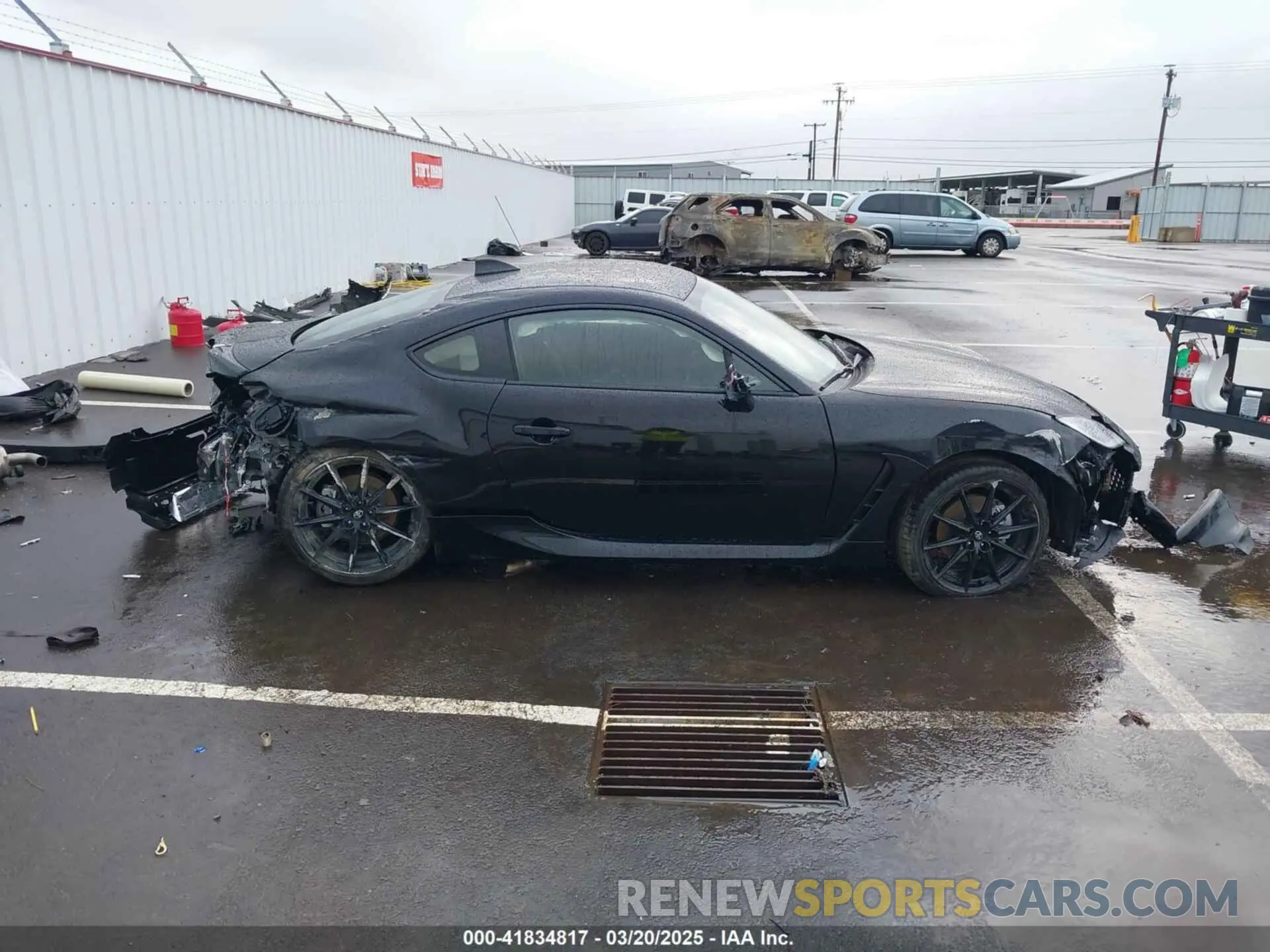 14 fotografías del automóvil dañado JF1ZNBE11S9752297 TOYOTA GR86 2025