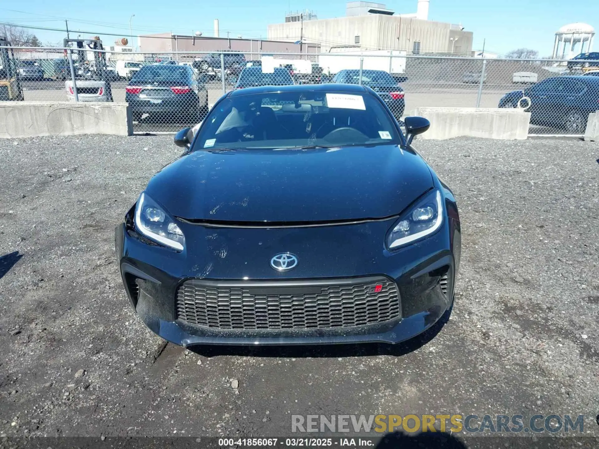 11 fotografías del automóvil dañado JF1ZNBE12S9751742 TOYOTA GR86 2025
