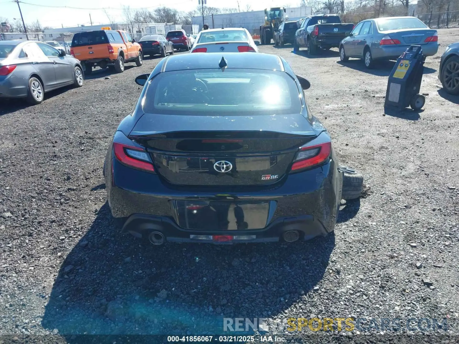 15 fotografías del automóvil dañado JF1ZNBE12S9751742 TOYOTA GR86 2025