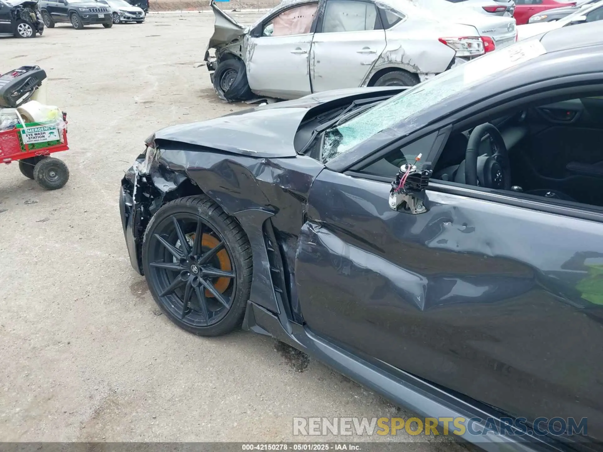 6 fotografías del automóvil dañado JF1ZNBE14S9752813 TOYOTA GR86 2025