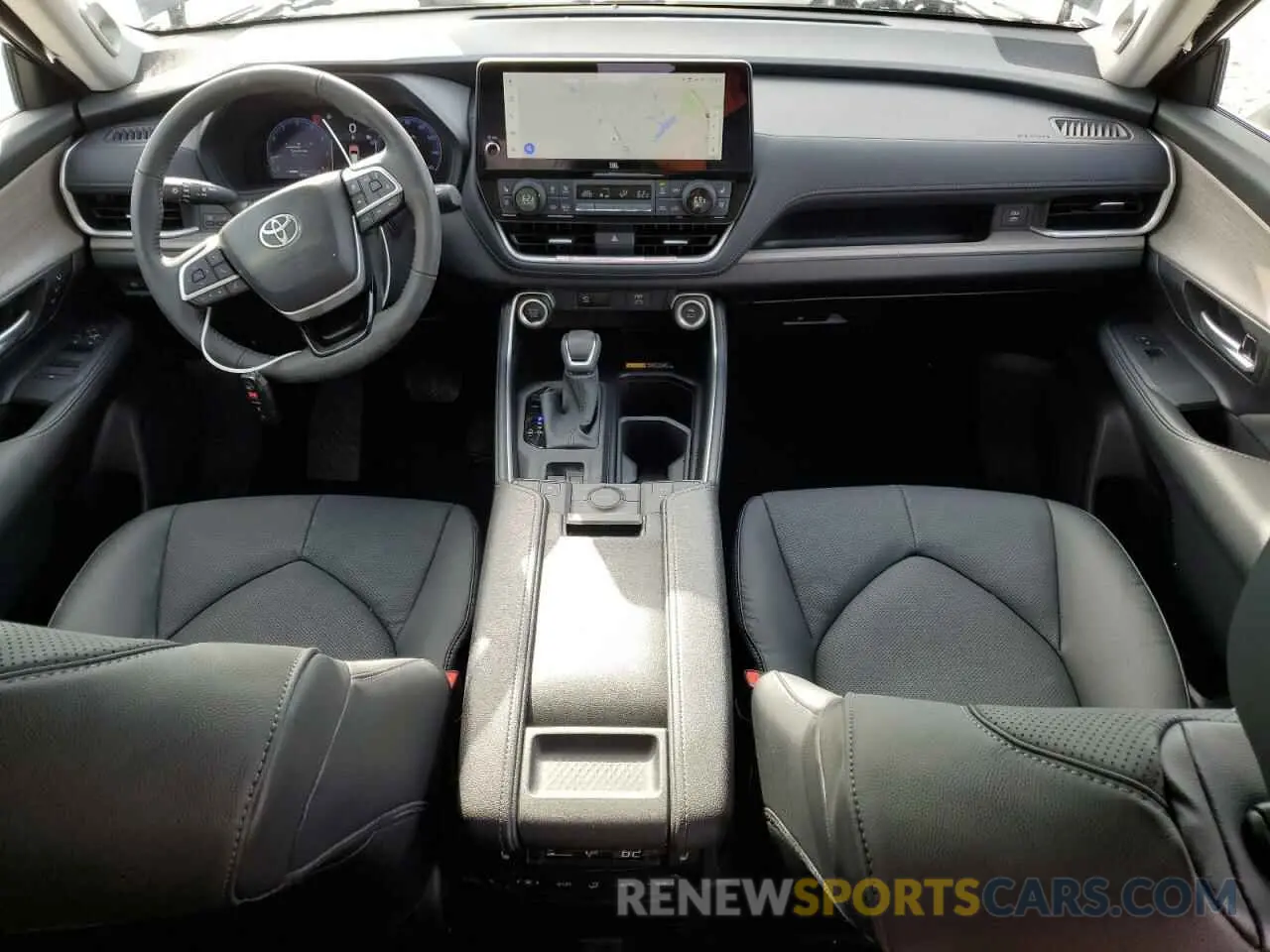 8 fotografías del automóvil dañado 5TDAAAA58RS019309 TOYOTA GRAND HIGH 2024