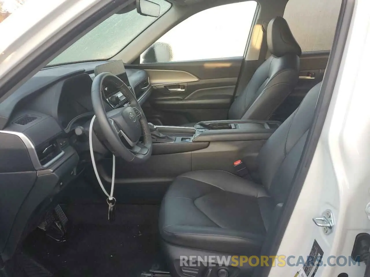 7 fotografías del automóvil dañado 5TDAAAB50RS047829 TOYOTA GRAND HIGH 2024