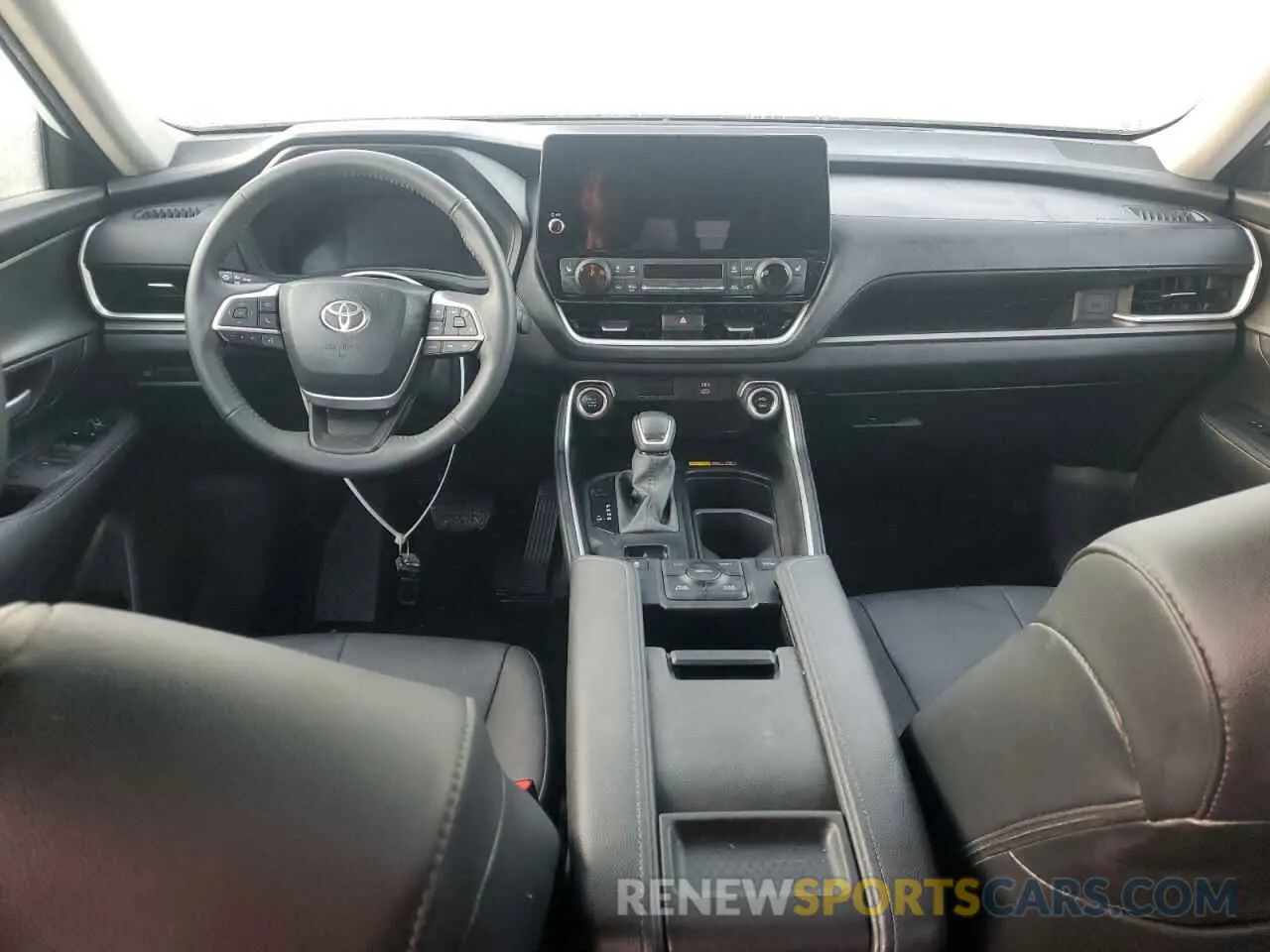 8 fotografías del automóvil dañado 5TDAAAB50RS047829 TOYOTA GRAND HIGH 2024