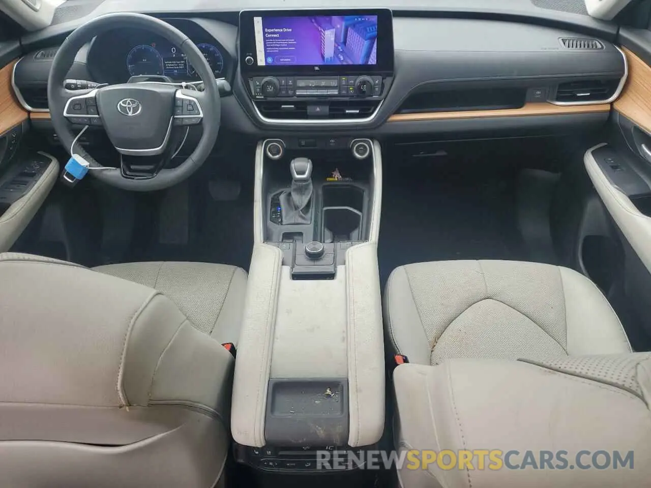 8 fotografías del automóvil dañado 5TDAAAB51RS033177 TOYOTA GRAND HIGH 2024
