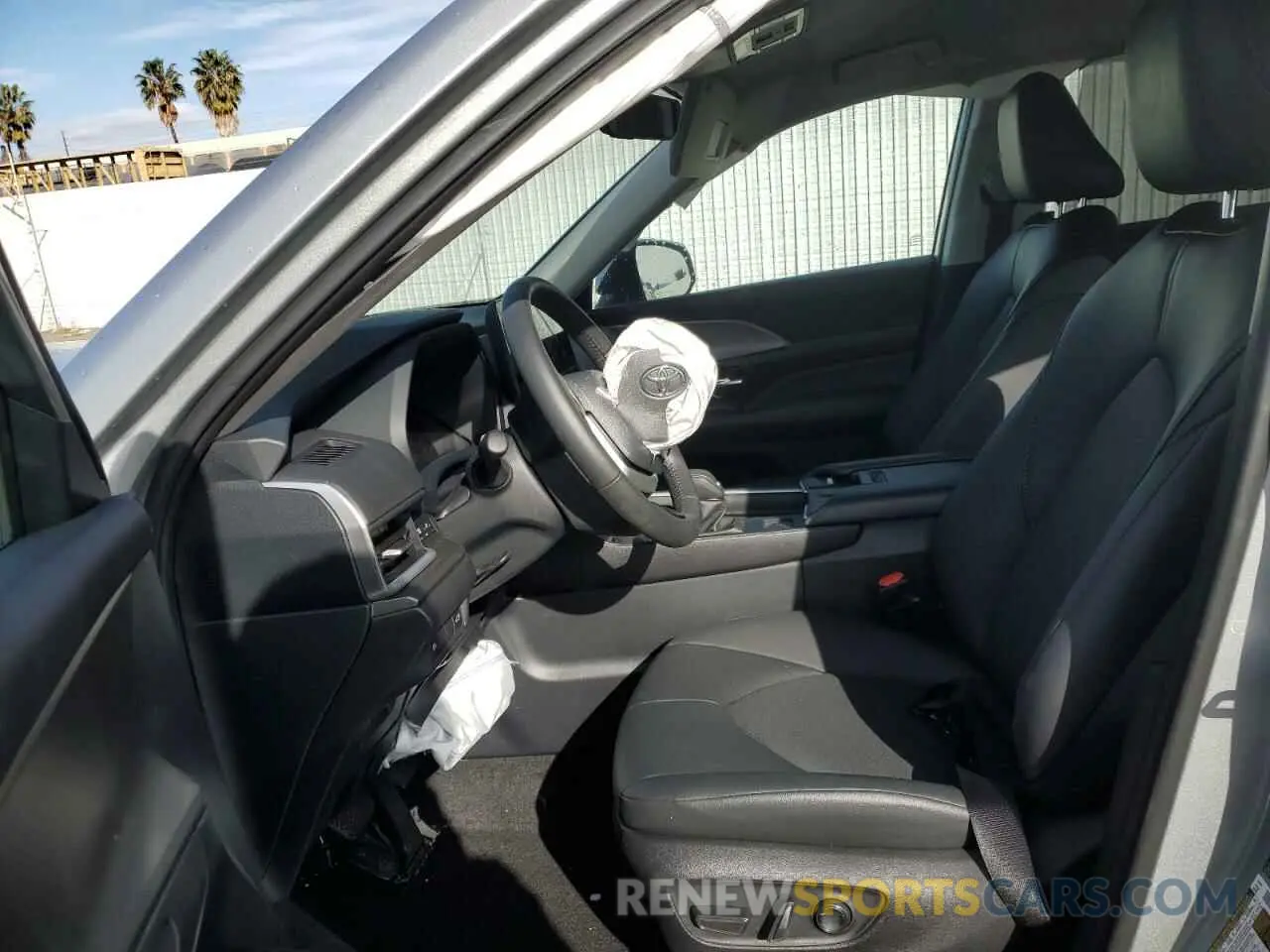 7 fotografías del automóvil dañado 5TDAAAB52RS047539 TOYOTA GRAND HIGH 2024