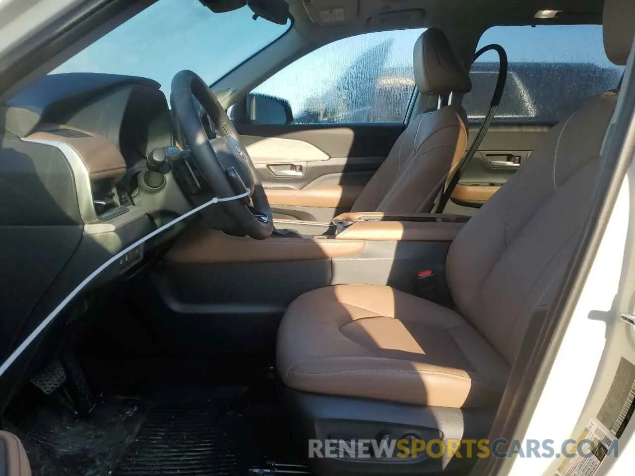 7 fotografías del automóvil dañado 5TDAAAB53RS057738 TOYOTA GRAND HIGH 2024