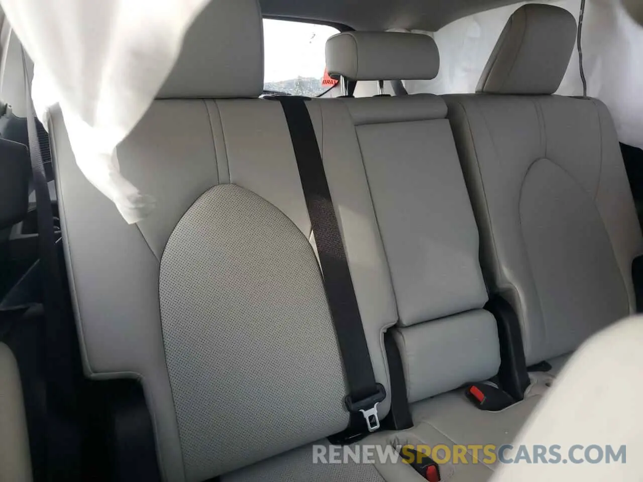 12 fotografías del automóvil dañado 5TDAAAB54RS037420 TOYOTA GRAND HIGH 2024