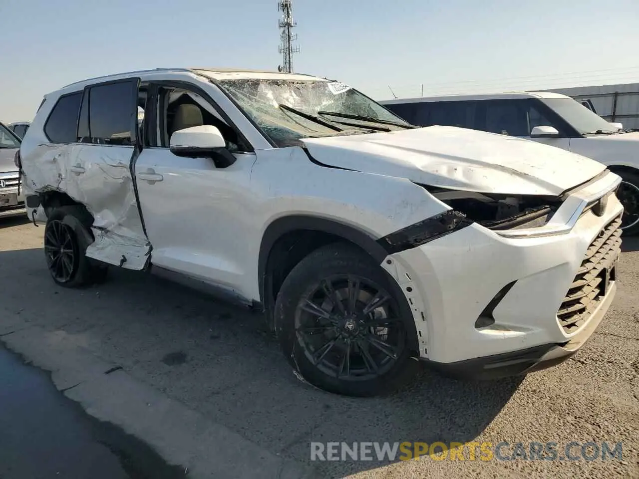 4 fotografías del automóvil dañado 5TDAAAB55RS017080 TOYOTA GRAND HIGH 2024