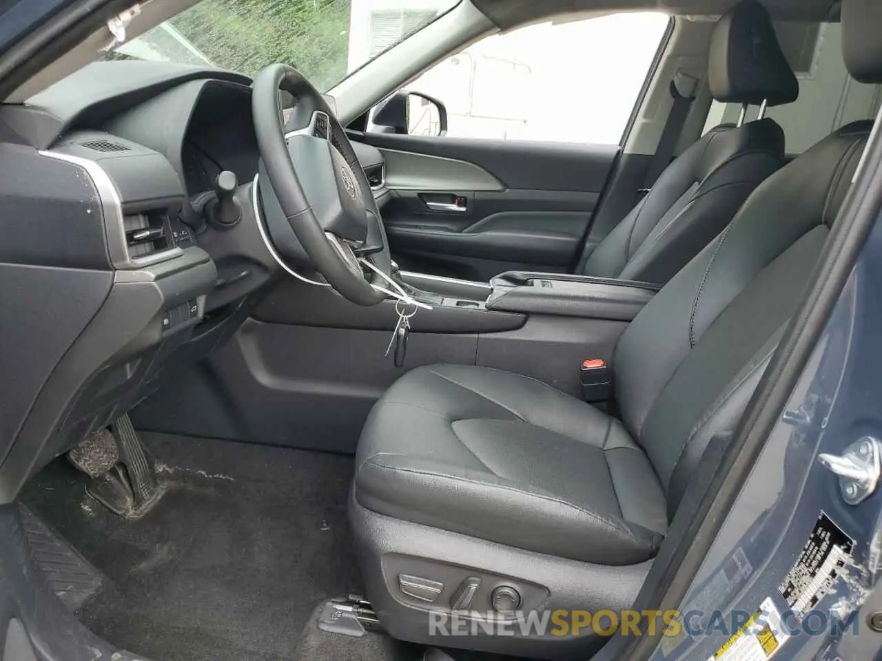 7 fotografías del automóvil dañado 5TDAAAB55RS061645 TOYOTA GRAND HIGH 2024