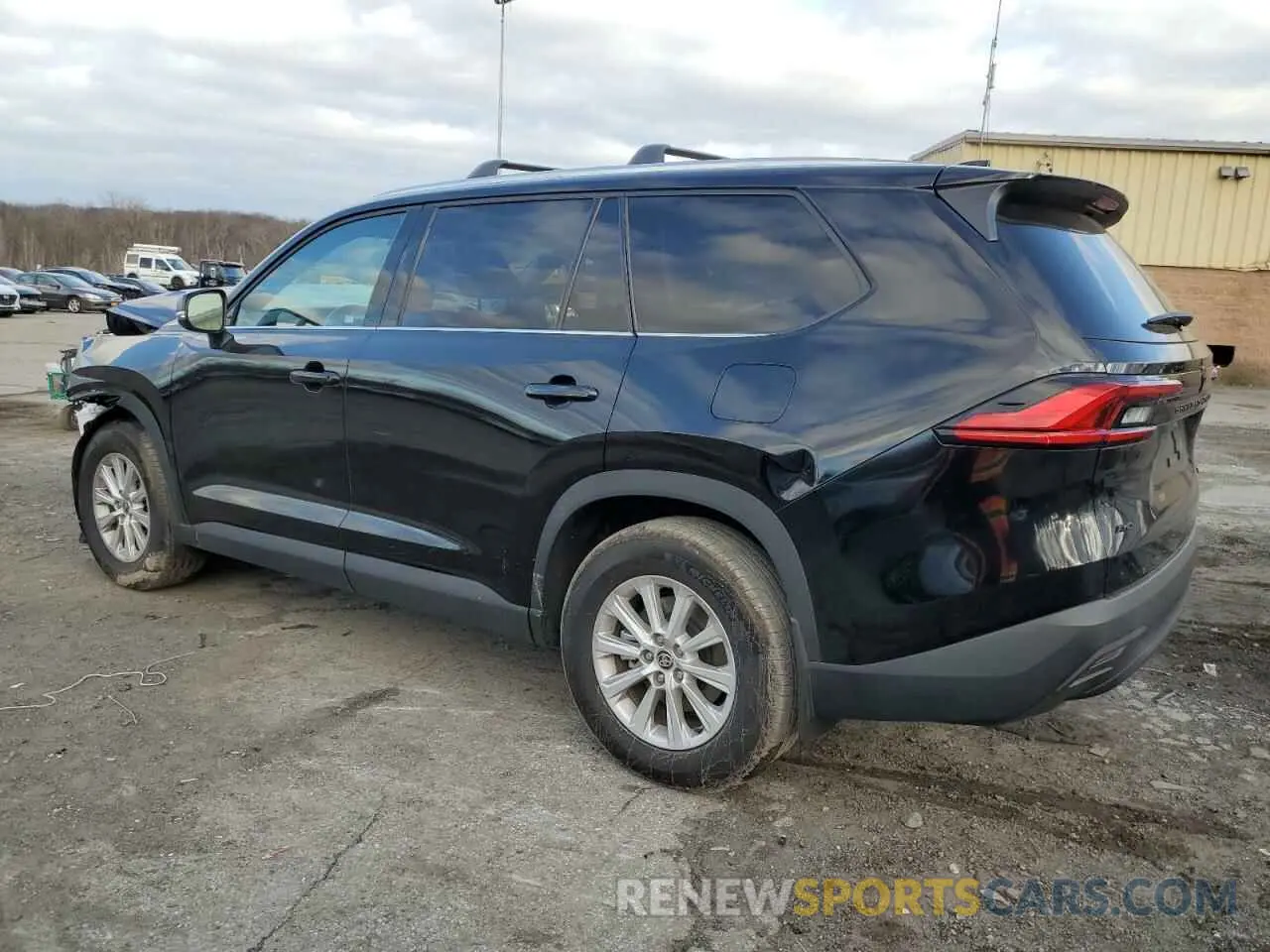 2 fotografías del automóvil dañado 5TDAAAB5XRS000937 TOYOTA GRAND HIGH 2024