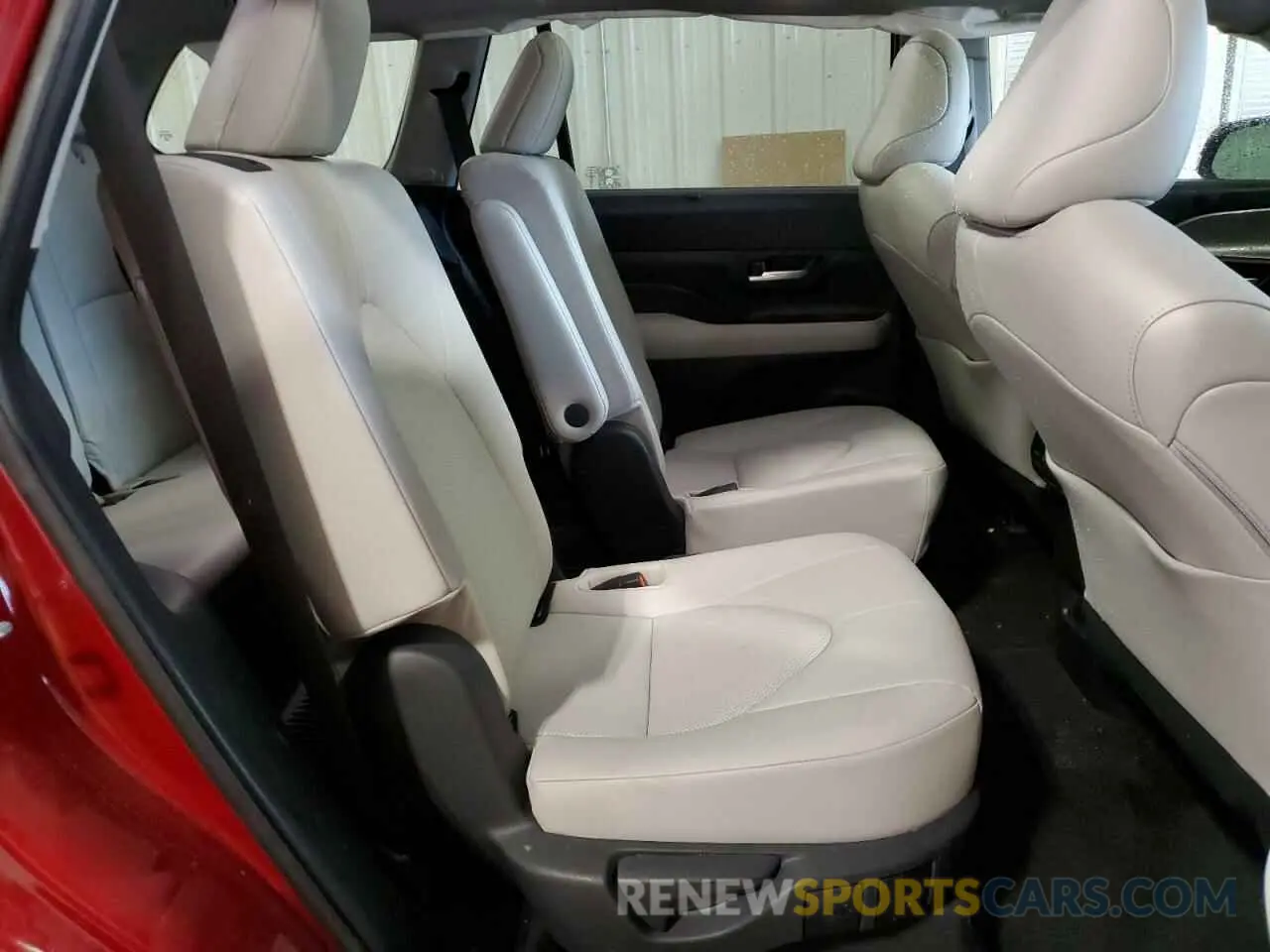 11 fotografías del automóvil dañado 5TDAAAB5XRS040659 TOYOTA GRAND HIGH 2024
