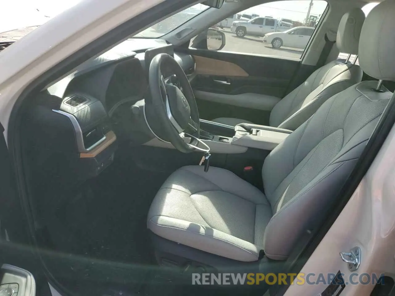 7 fotografías del automóvil dañado 5TDAAAB5XRS050852 TOYOTA GRAND HIGH 2024