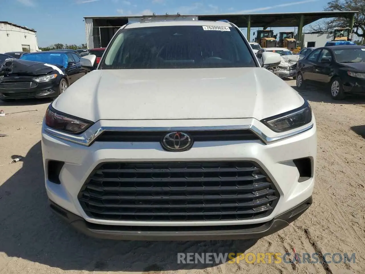 5 fotografías del automóvil dañado 5TDABAA59RS000958 TOYOTA GRAND HIGH 2024