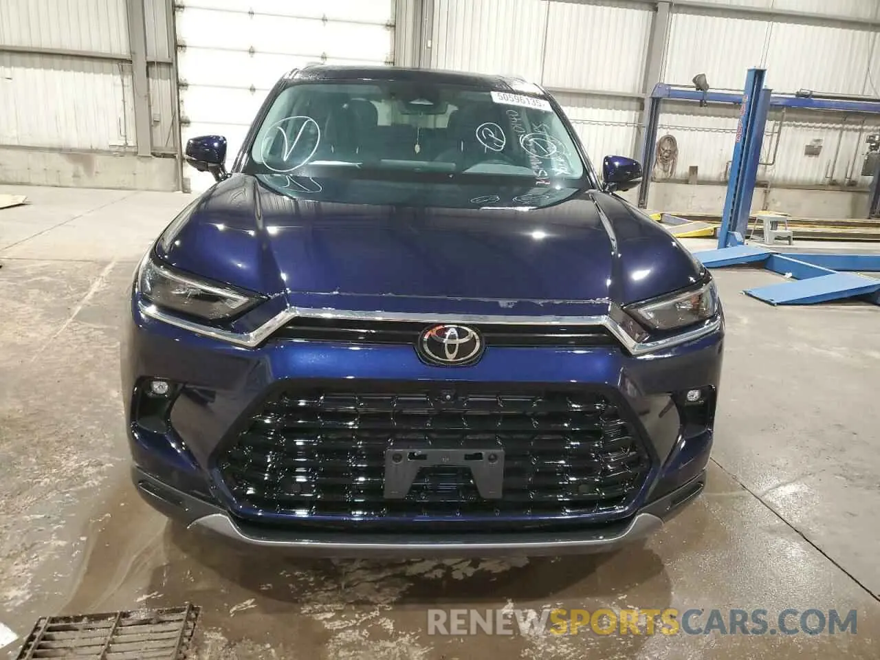 5 fotografías del automóvil dañado 5TDACAB59RS001815 TOYOTA GRAND HIGH 2024