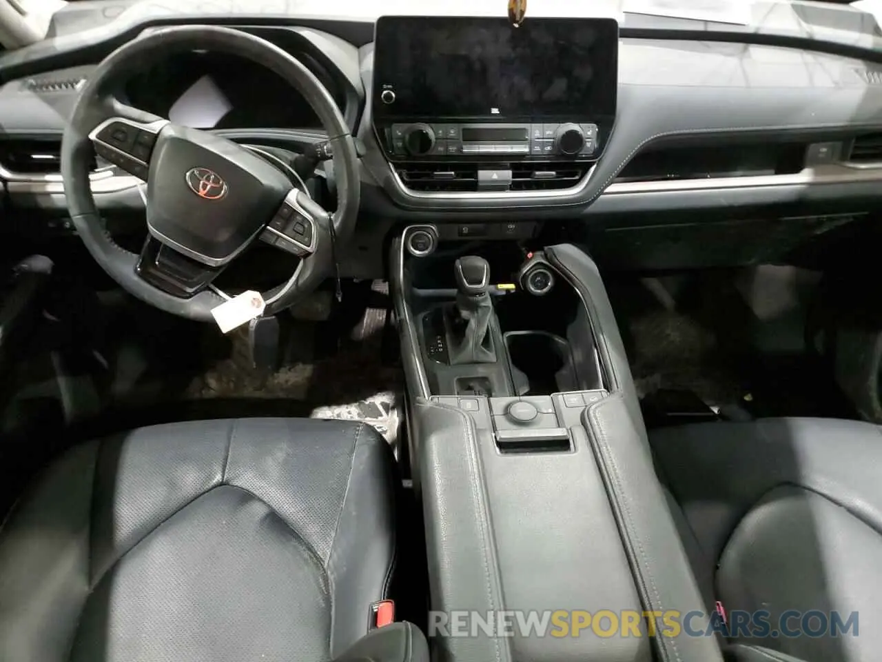 8 fotografías del automóvil dañado 5TDACAB59RS001815 TOYOTA GRAND HIGH 2024
