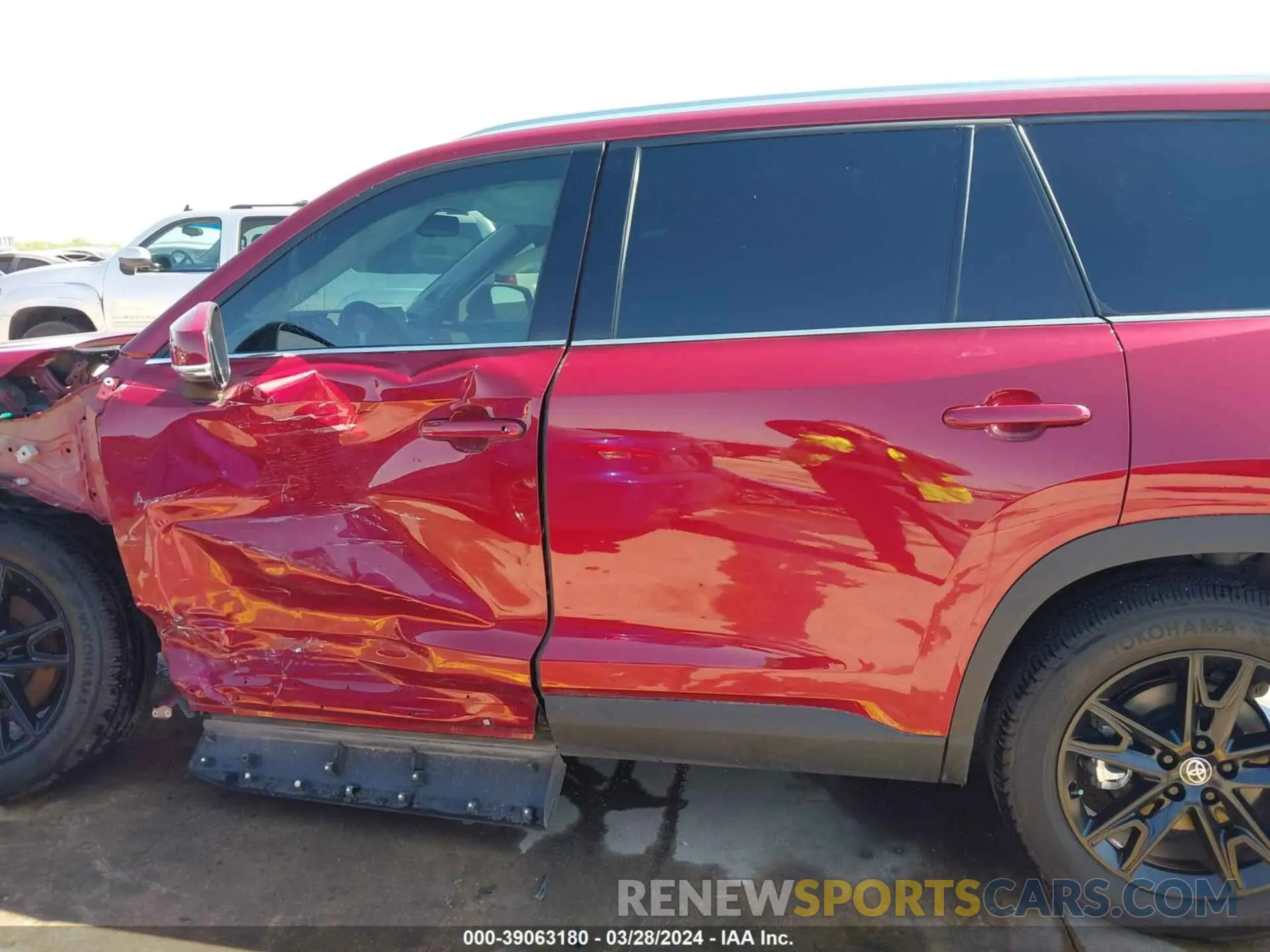 15 fotografías del automóvil dañado 5TDAAAA50RS001225 TOYOTA GRAND HIGHLANDER 2024