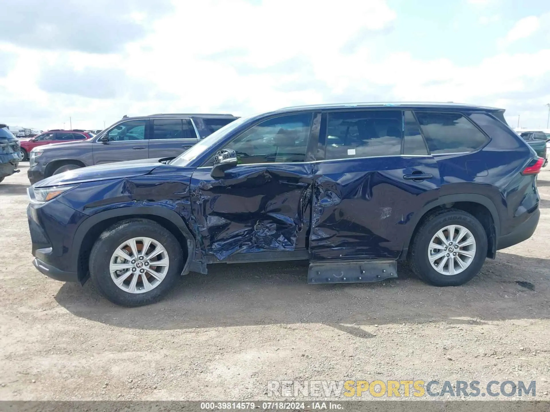 6 fotografías del automóvil dañado 5TDAAAA51RS005686 TOYOTA GRAND HIGHLANDER 2024