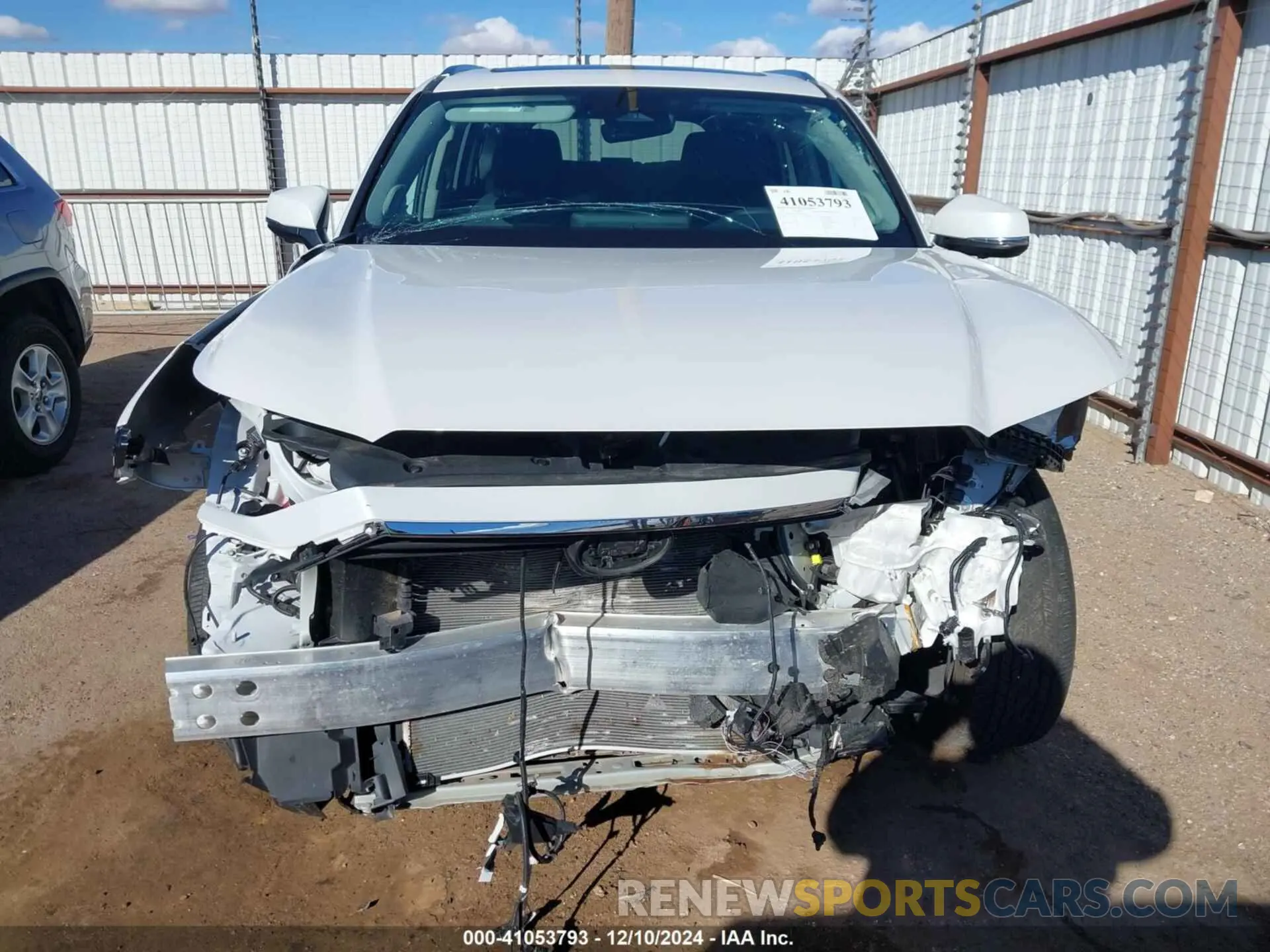 13 fotografías del automóvil dañado 5TDAAAA51RS014842 TOYOTA GRAND HIGHLANDER 2024