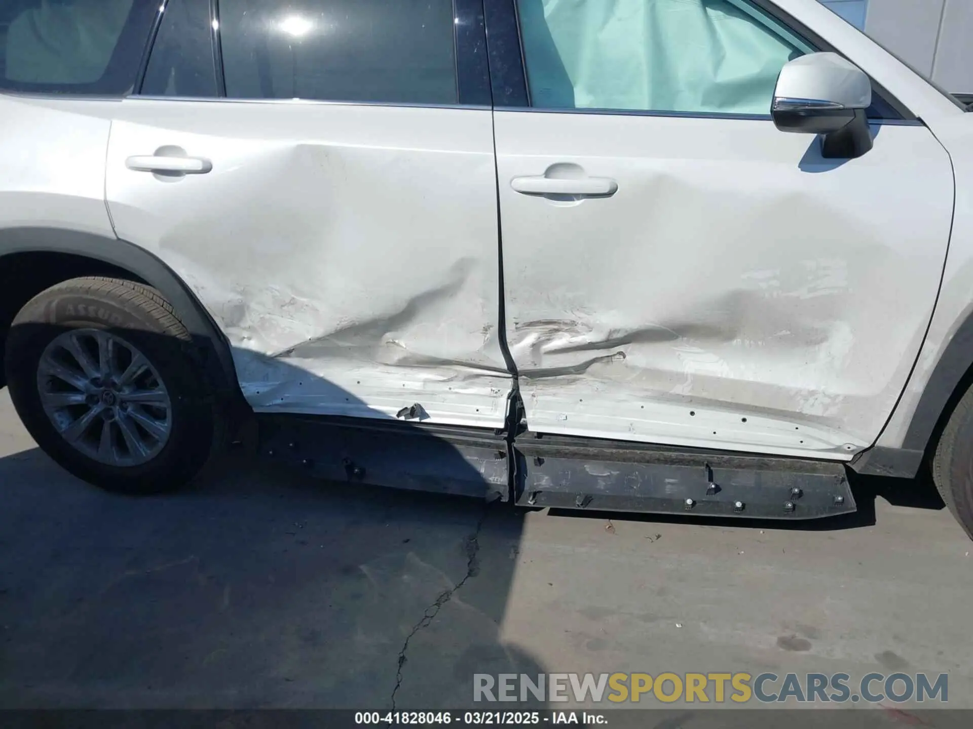6 fotografías del automóvil dañado 5TDAAAA55RS013662 TOYOTA GRAND HIGHLANDER 2024