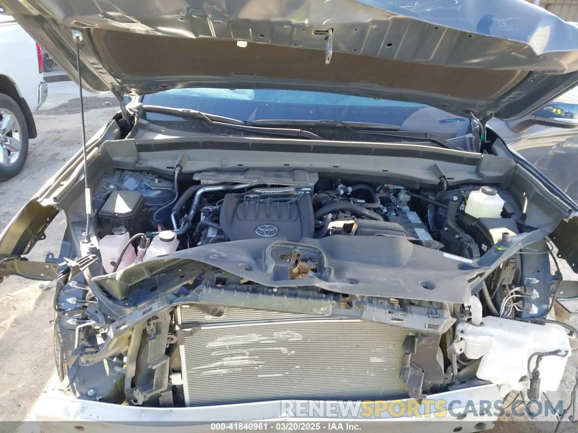 10 fotografías del automóvil dañado 5TDAAAA55RS018845 TOYOTA GRAND HIGHLANDER 2024