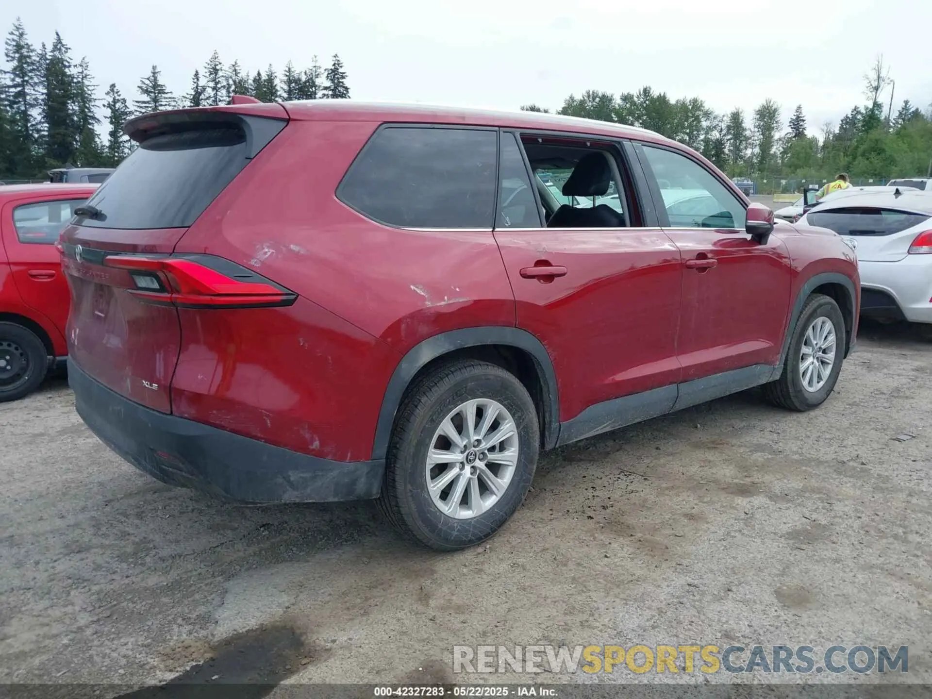 4 fotografías del automóvil dañado 5TDAAAA57RS011413 TOYOTA GRAND HIGHLANDER 2024