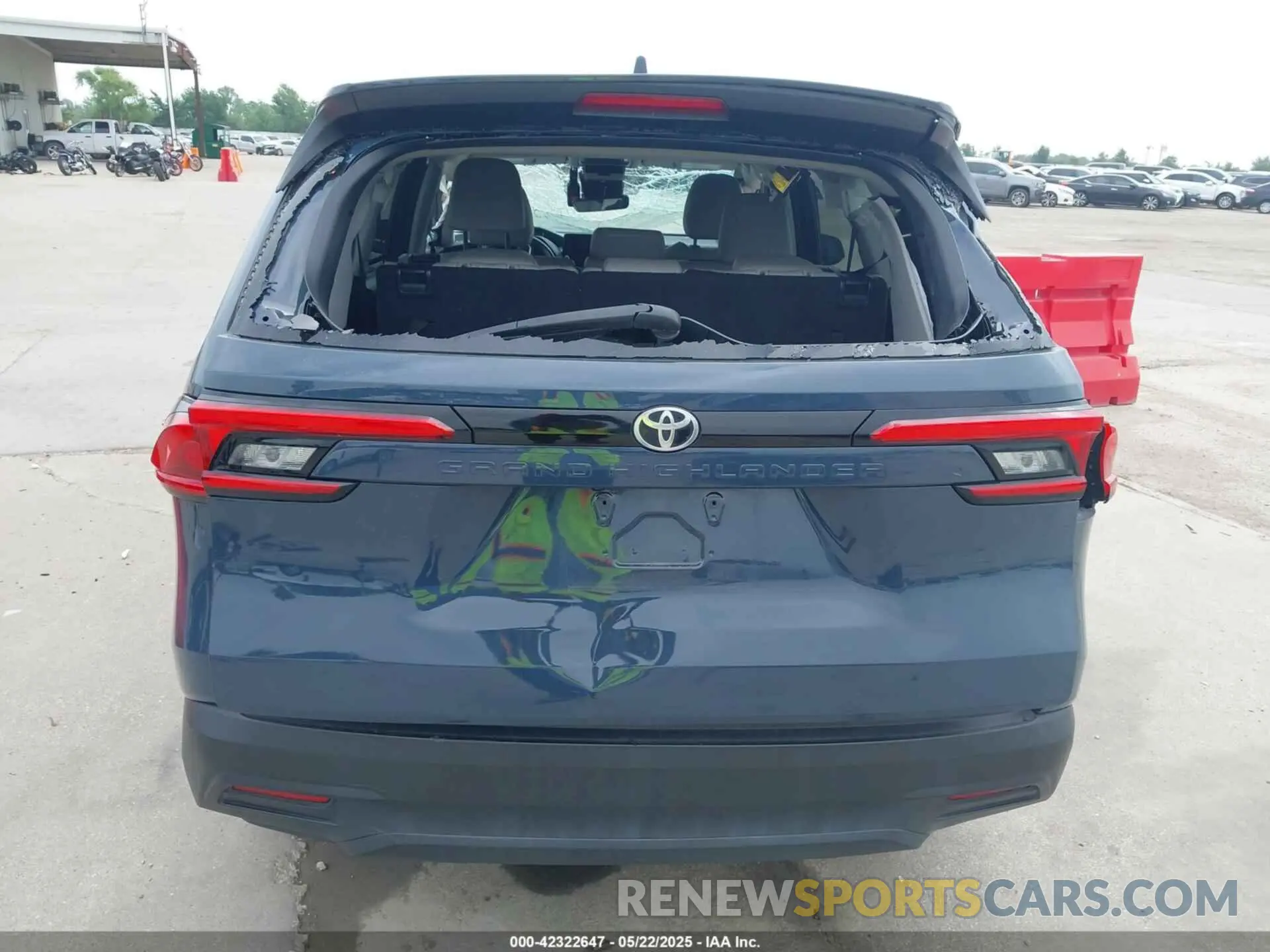 15 fotografías del automóvil dañado 5TDAAAA58RS001795 TOYOTA GRAND HIGHLANDER 2024