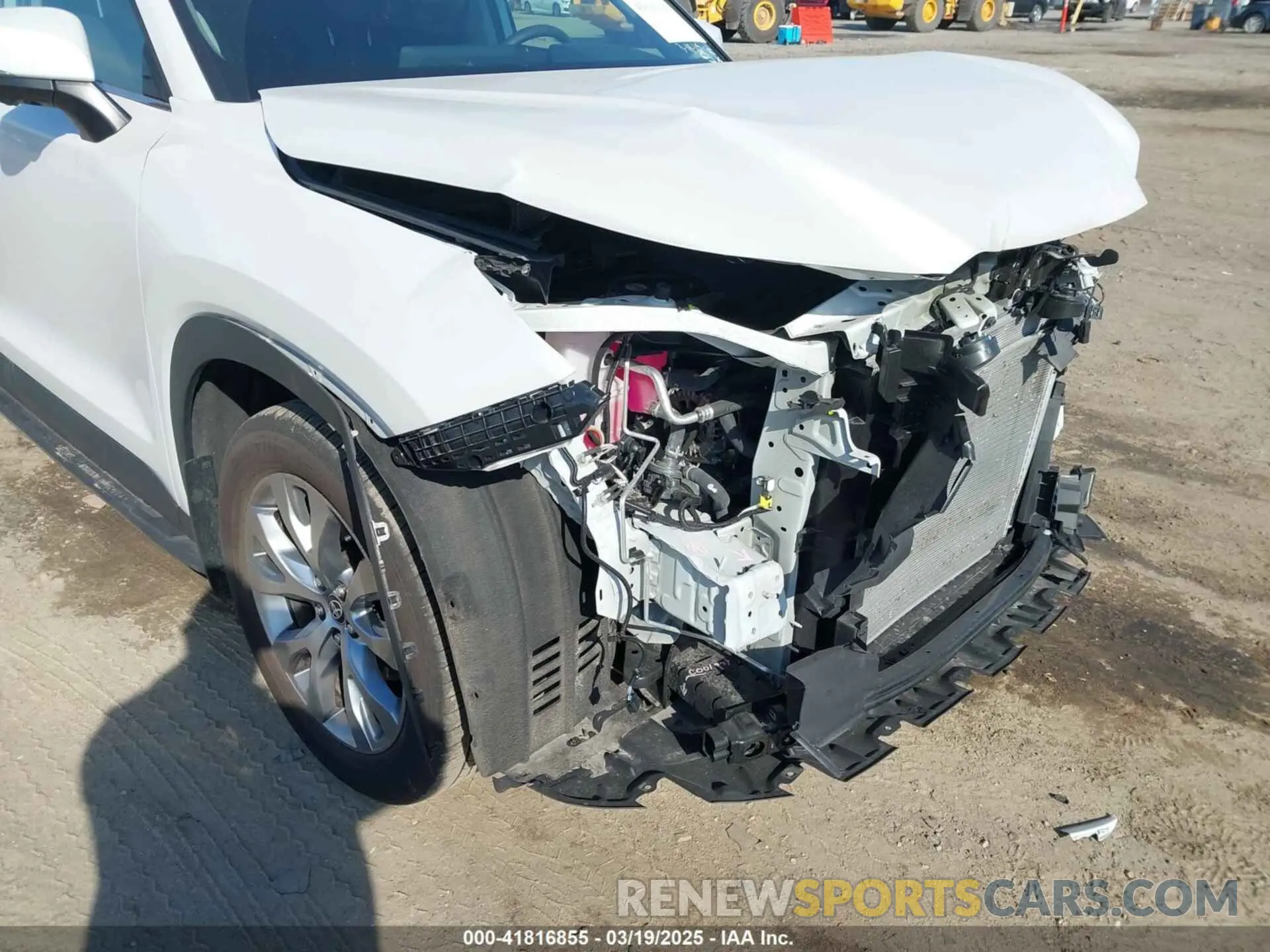 19 fotografías del automóvil dañado 5TDAAAA59RS013969 TOYOTA GRAND HIGHLANDER 2024