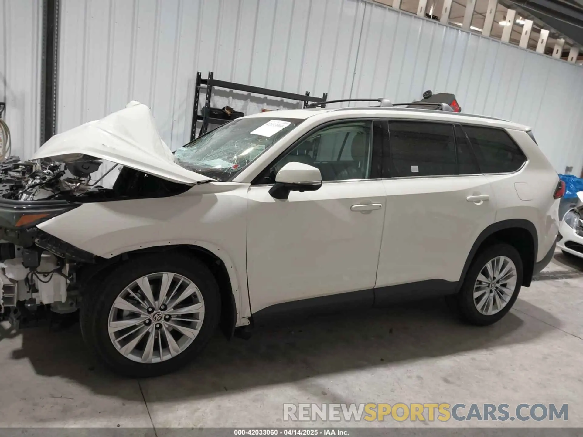14 fotografías del automóvil dañado 5TDAAAB50RS006987 TOYOTA GRAND HIGHLANDER 2024