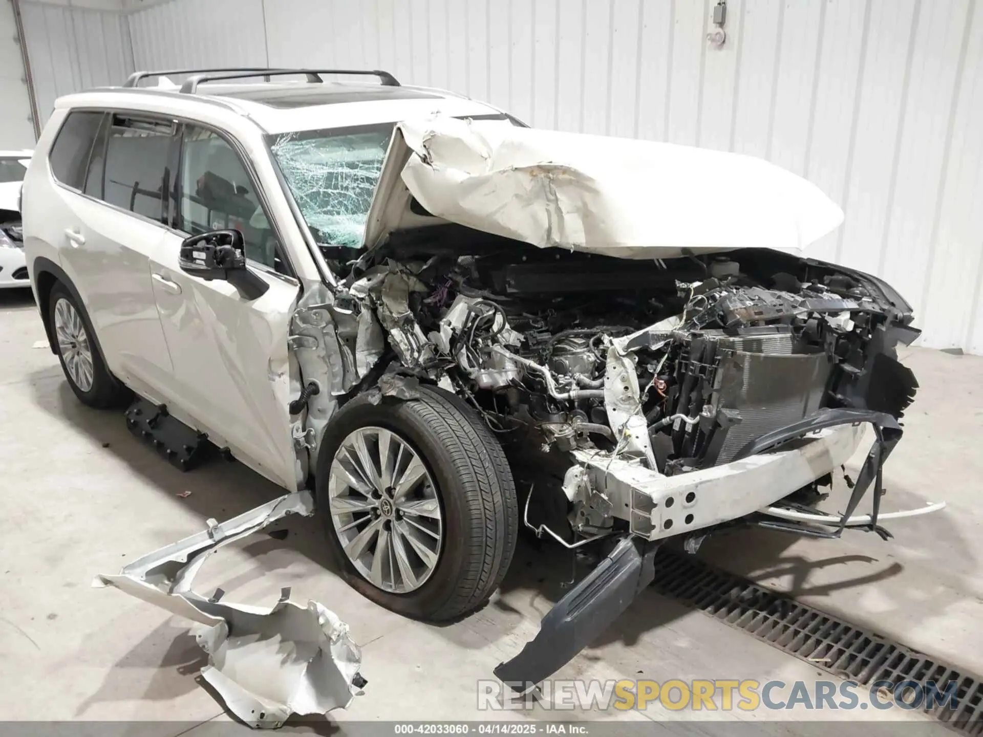 6 fotografías del automóvil dañado 5TDAAAB50RS006987 TOYOTA GRAND HIGHLANDER 2024