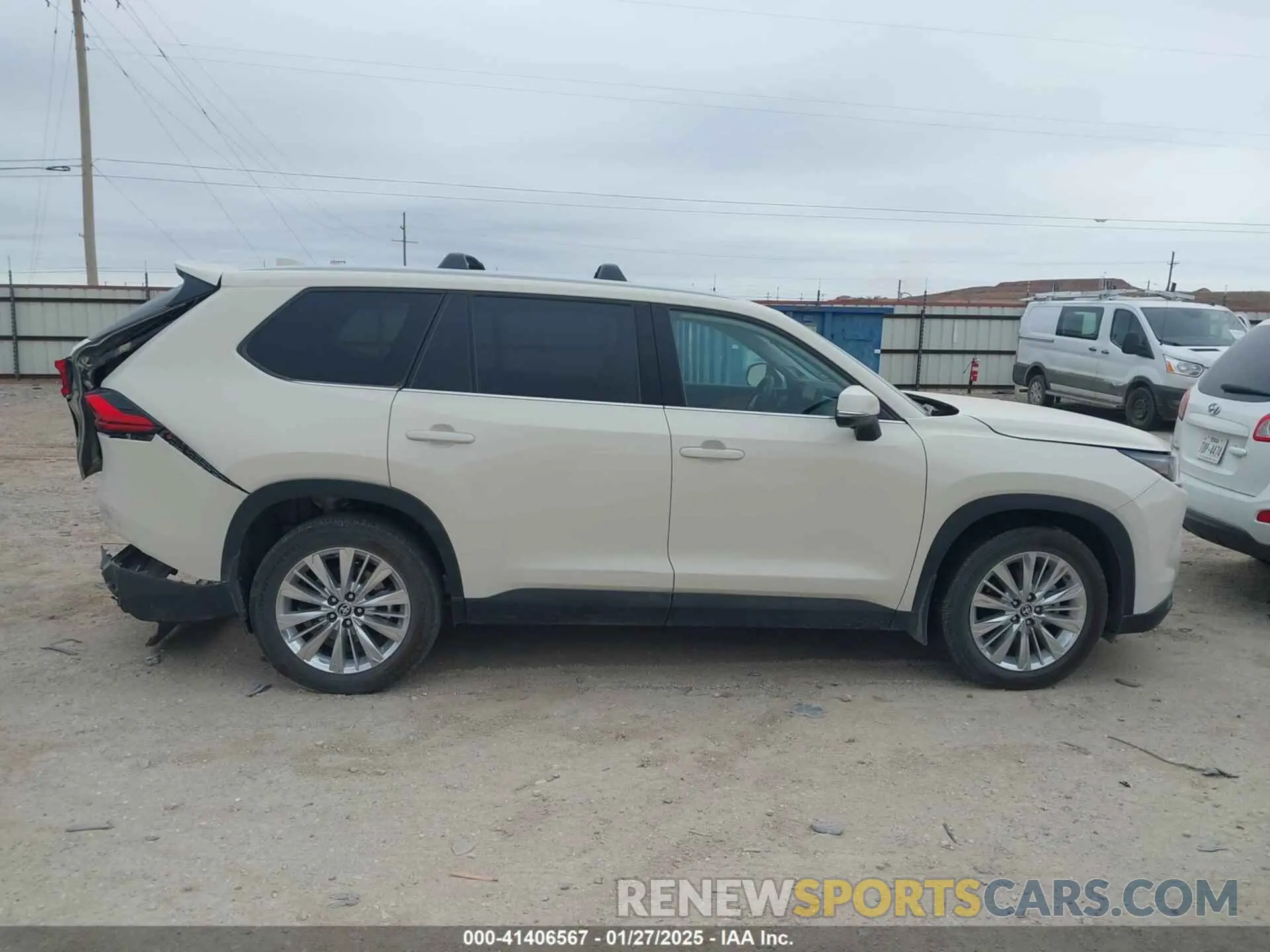 13 fotografías del automóvil dañado 5TDAAAB50RS042470 TOYOTA GRAND HIGHLANDER 2024