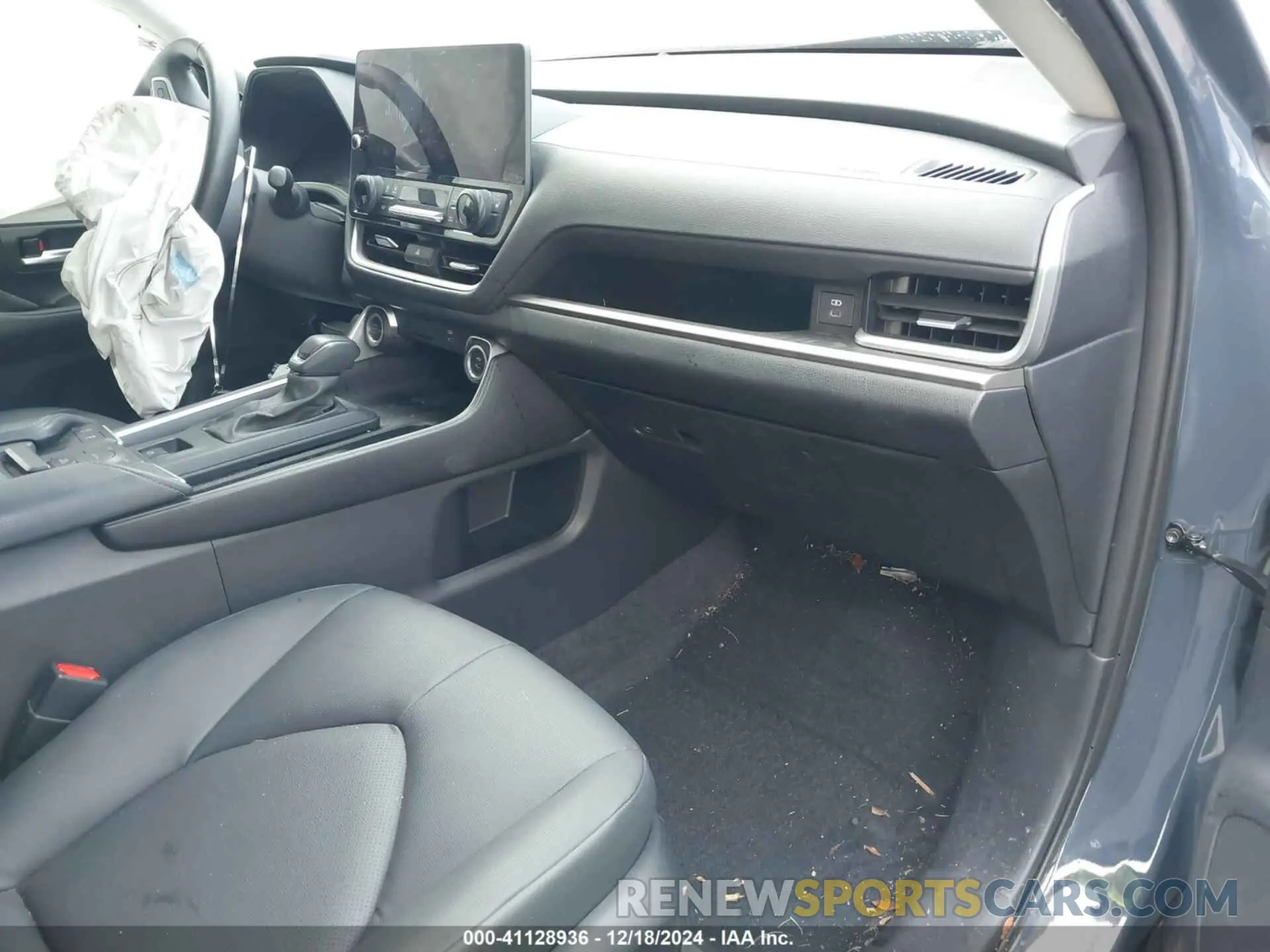 5 fotografías del automóvil dañado 5TDAAAB51RS021434 TOYOTA GRAND HIGHLANDER 2024