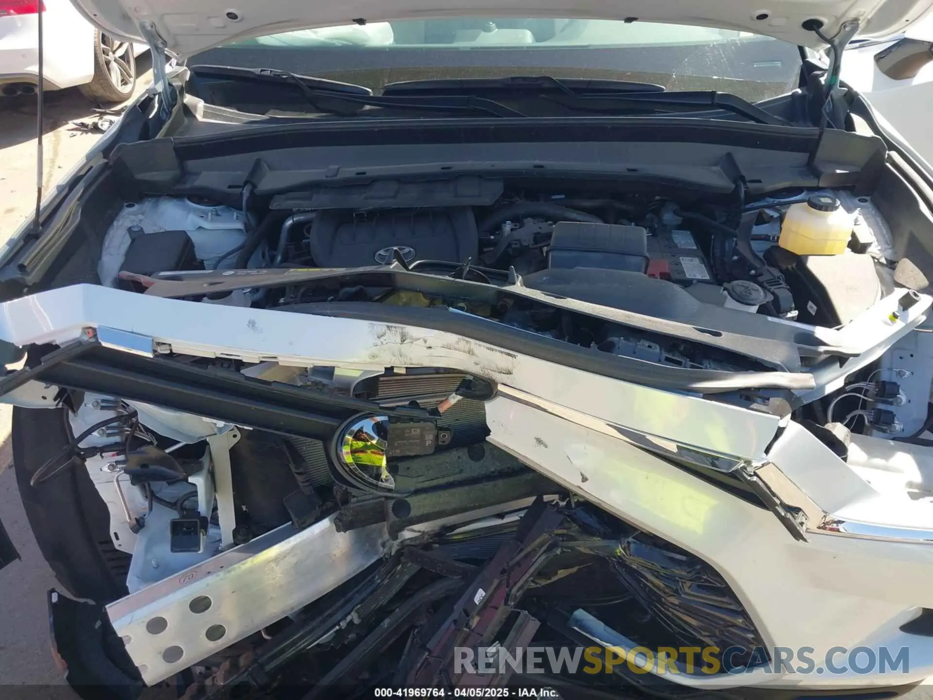 10 fotografías del automóvil dañado 5TDAAAB51RS025015 TOYOTA GRAND HIGHLANDER 2024