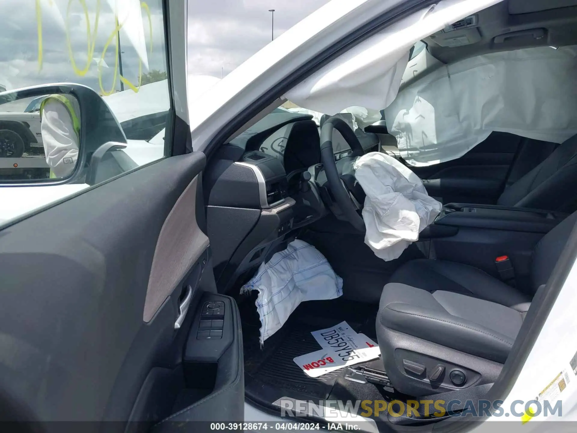 5 fotografías del automóvil dañado 5TDAAAB53RS039725 TOYOTA GRAND HIGHLANDER 2024