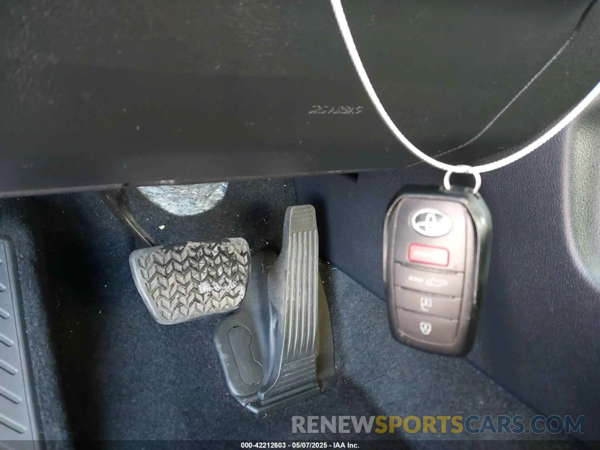 11 fotografías del automóvil dañado 5TDAAAB57RS021714 TOYOTA GRAND HIGHLANDER 2024