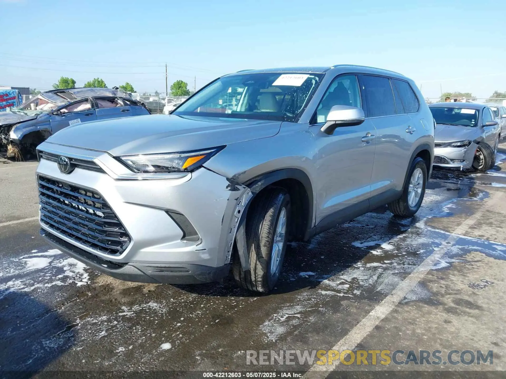 2 fotografías del automóvil dañado 5TDAAAB57RS021714 TOYOTA GRAND HIGHLANDER 2024