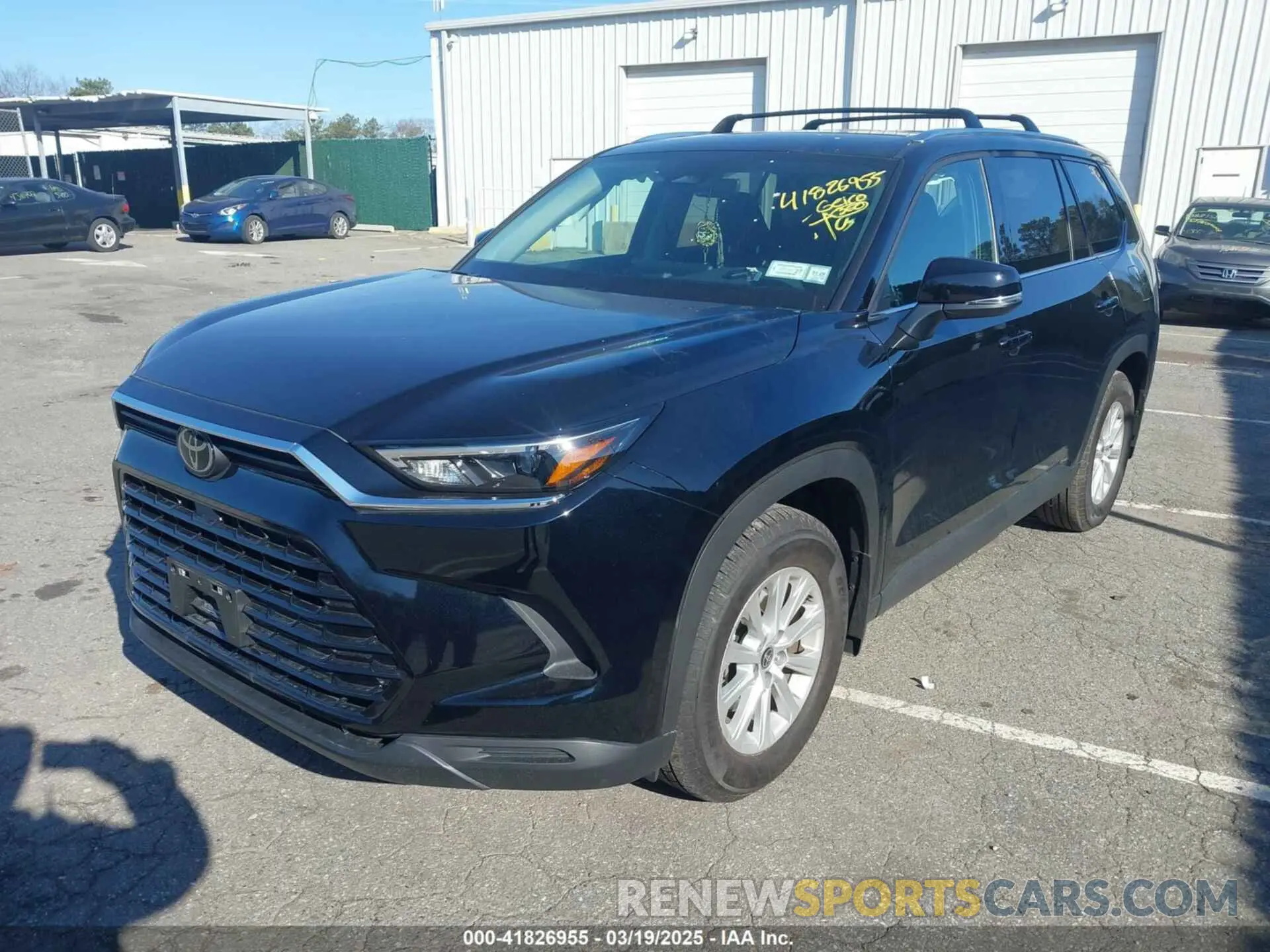2 fotografías del automóvil dañado 5TDAAAB57RS069794 TOYOTA GRAND HIGHLANDER 2024