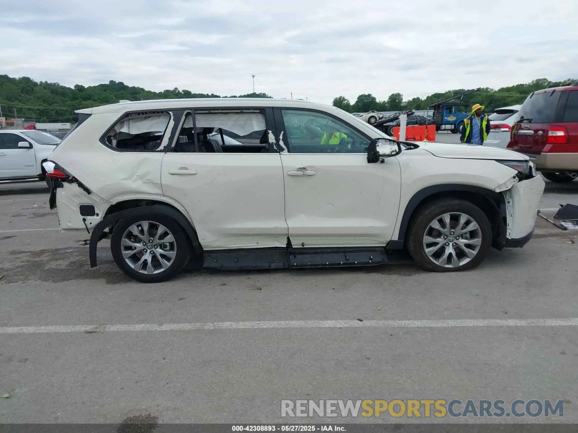 13 fotografías del automóvil dañado 5TDAAAB58RS028476 TOYOTA GRAND HIGHLANDER 2024