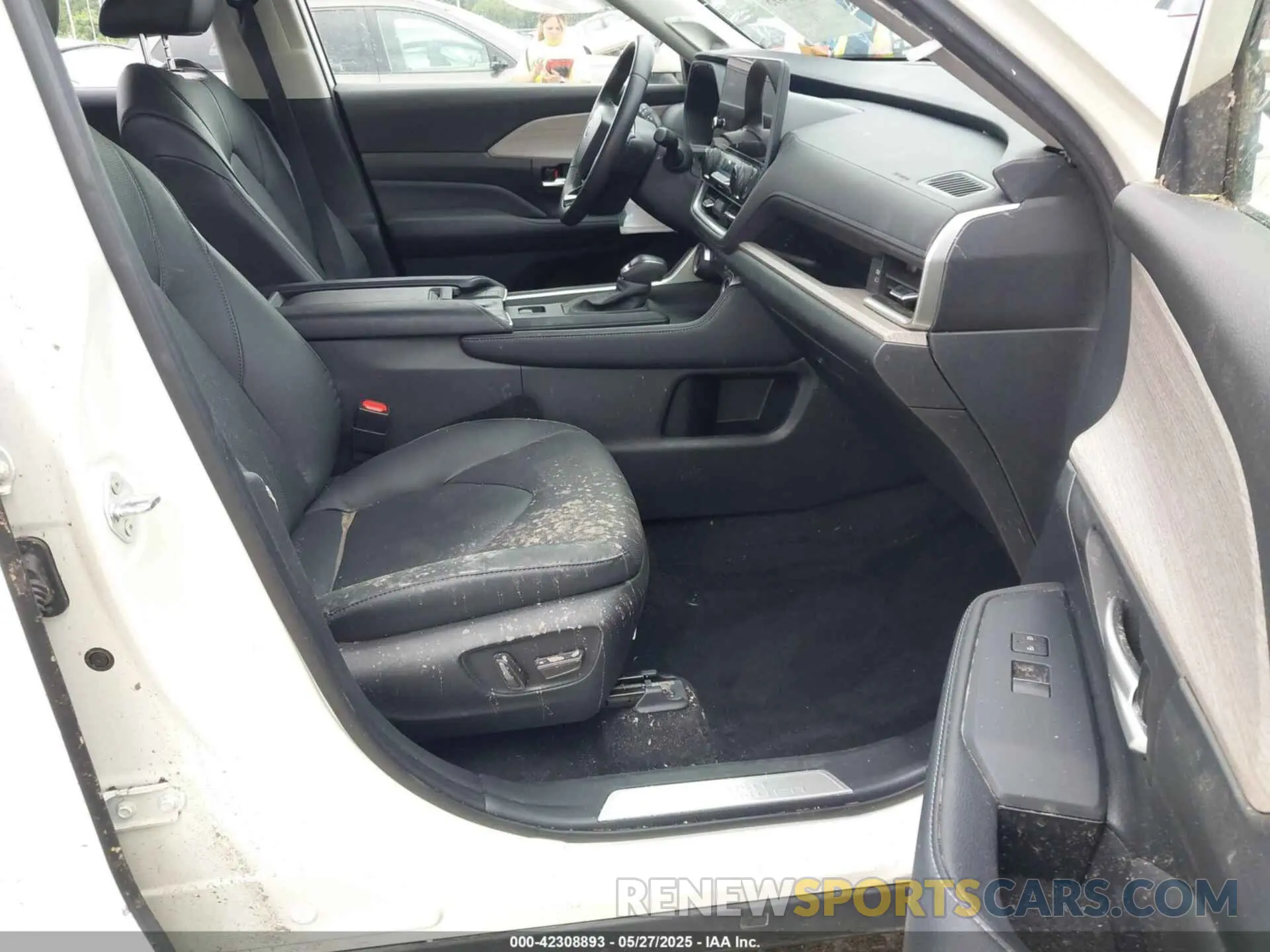 5 fotografías del automóvil dañado 5TDAAAB58RS028476 TOYOTA GRAND HIGHLANDER 2024