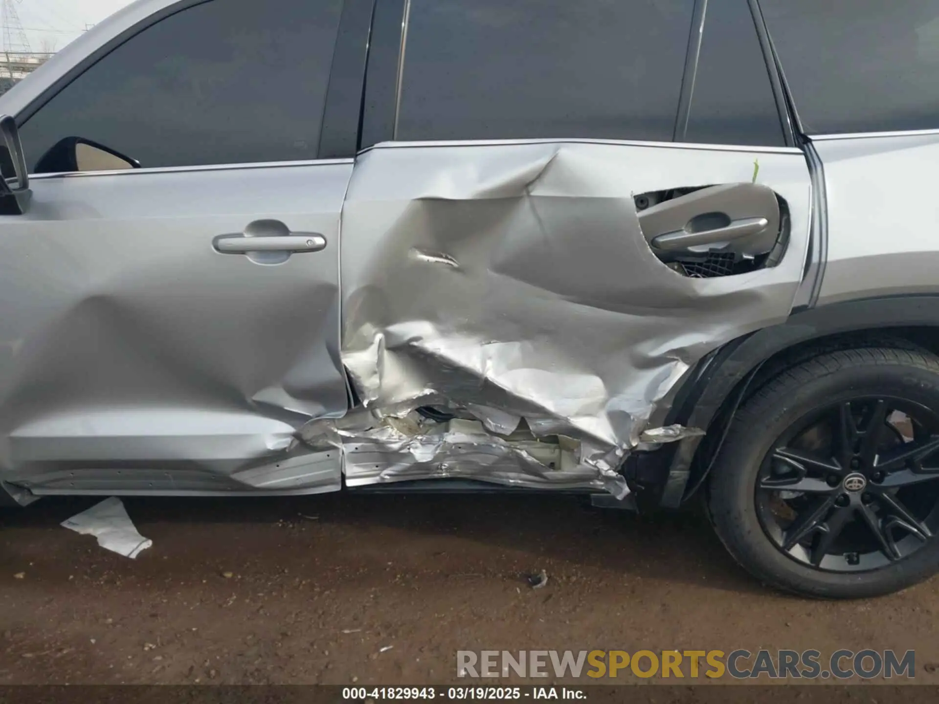6 fotografías del automóvil dañado 5TDAAAB59RS010228 TOYOTA GRAND HIGHLANDER 2024