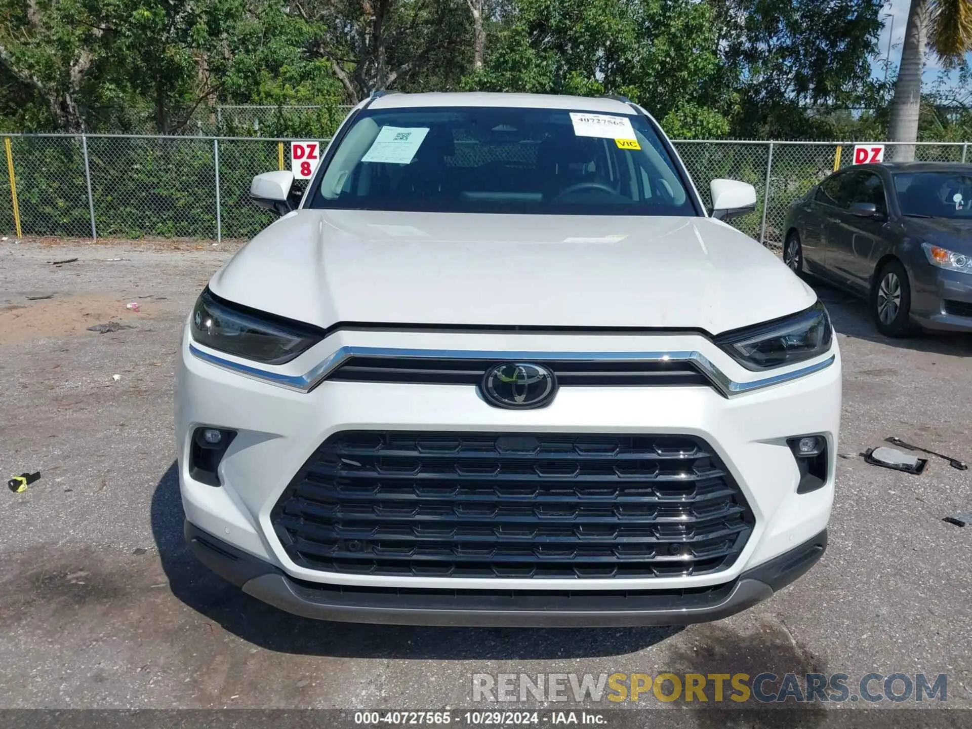 12 fotografías del automóvil dañado 5TDACAB52RS012669 TOYOTA GRAND HIGHLANDER 2024