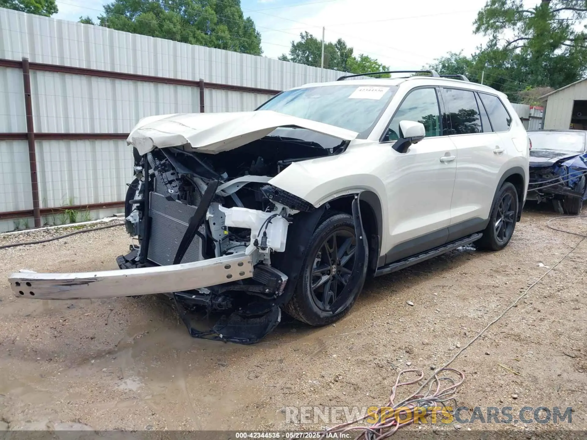 2 fotografías del automóvil dañado 5TDACAB58RS016760 TOYOTA GRAND HIGHLANDER 2024