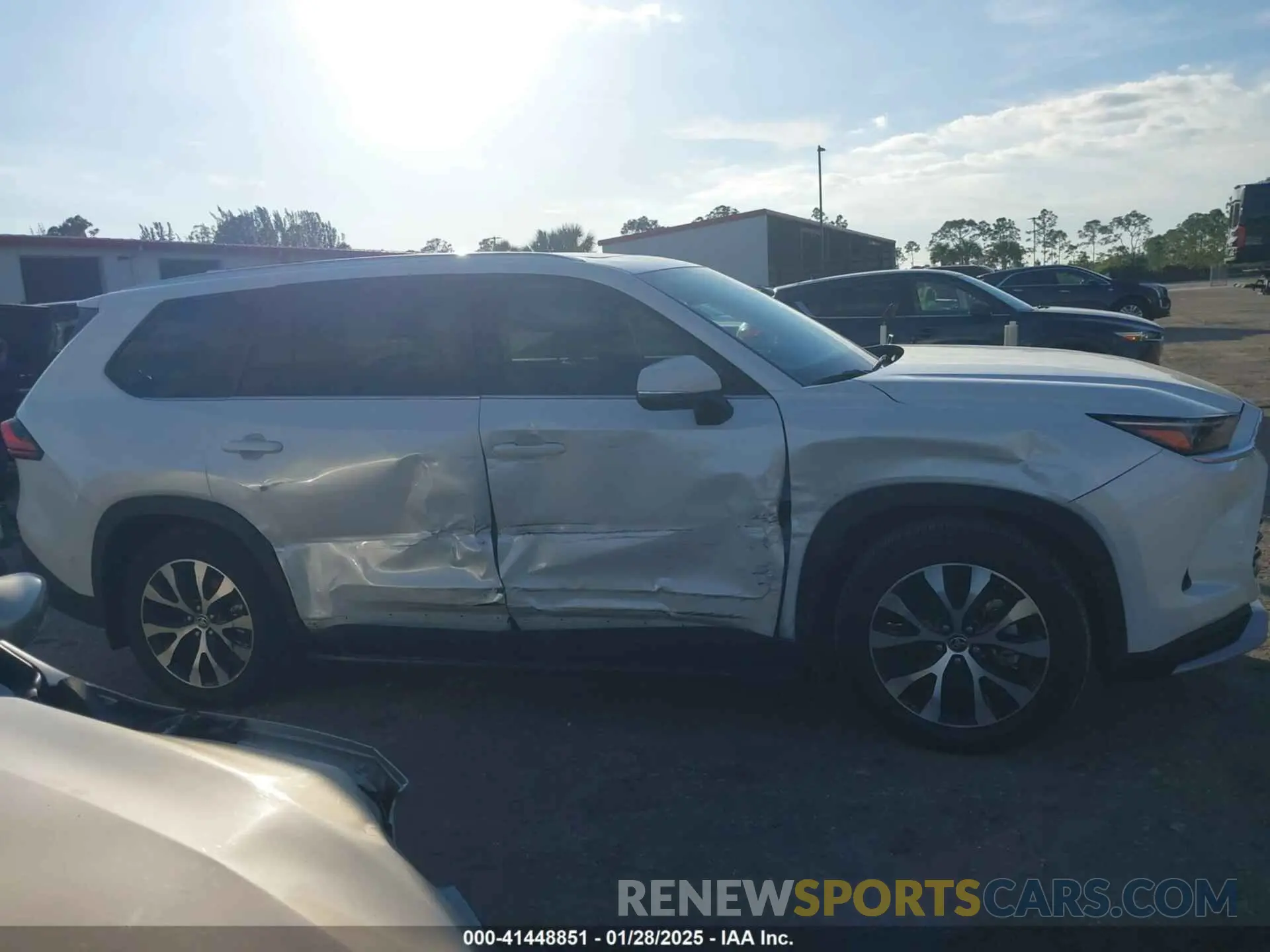 13 fotografías del automóvil dañado 5TDADAB53RS006554 TOYOTA GRAND HIGHLANDER 2024