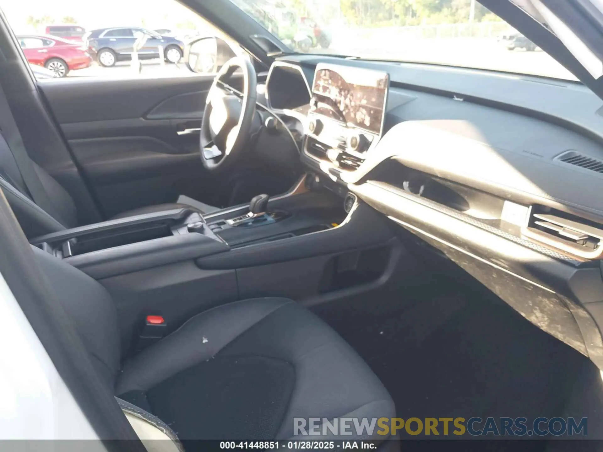 5 fotografías del automóvil dañado 5TDADAB53RS006554 TOYOTA GRAND HIGHLANDER 2024