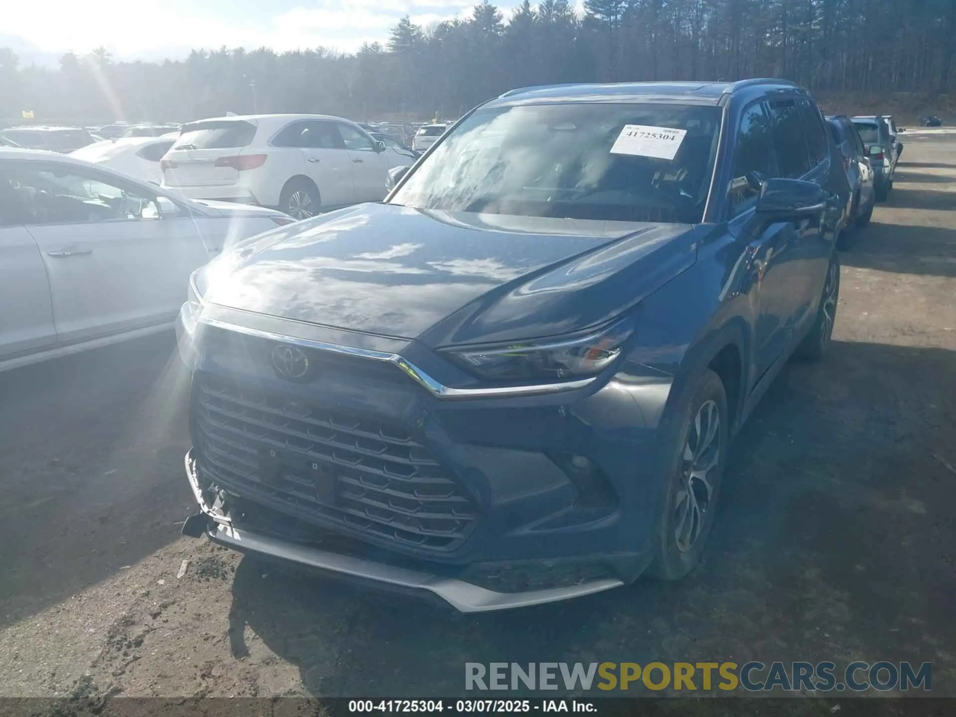 2 fotografías del automóvil dañado 5TDADAB58RS000426 TOYOTA GRAND HIGHLANDER 2024