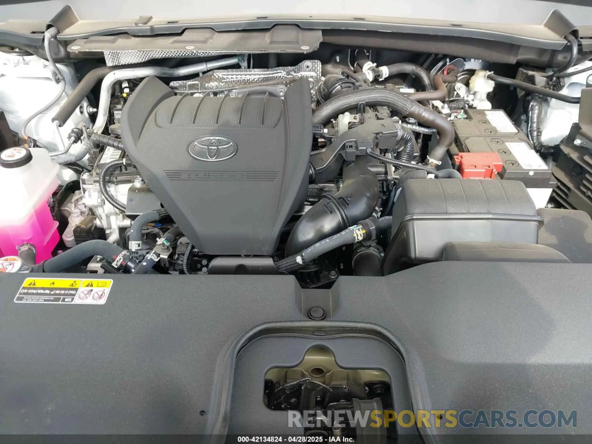 10 fotografías del automóvil dañado 5TDAAAA51SS020159 TOYOTA GRAND HIGHLANDER 2025