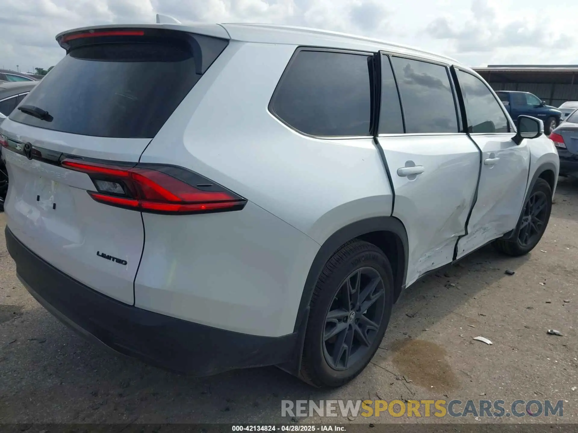 4 fotografías del automóvil dañado 5TDAAAA51SS020159 TOYOTA GRAND HIGHLANDER 2025
