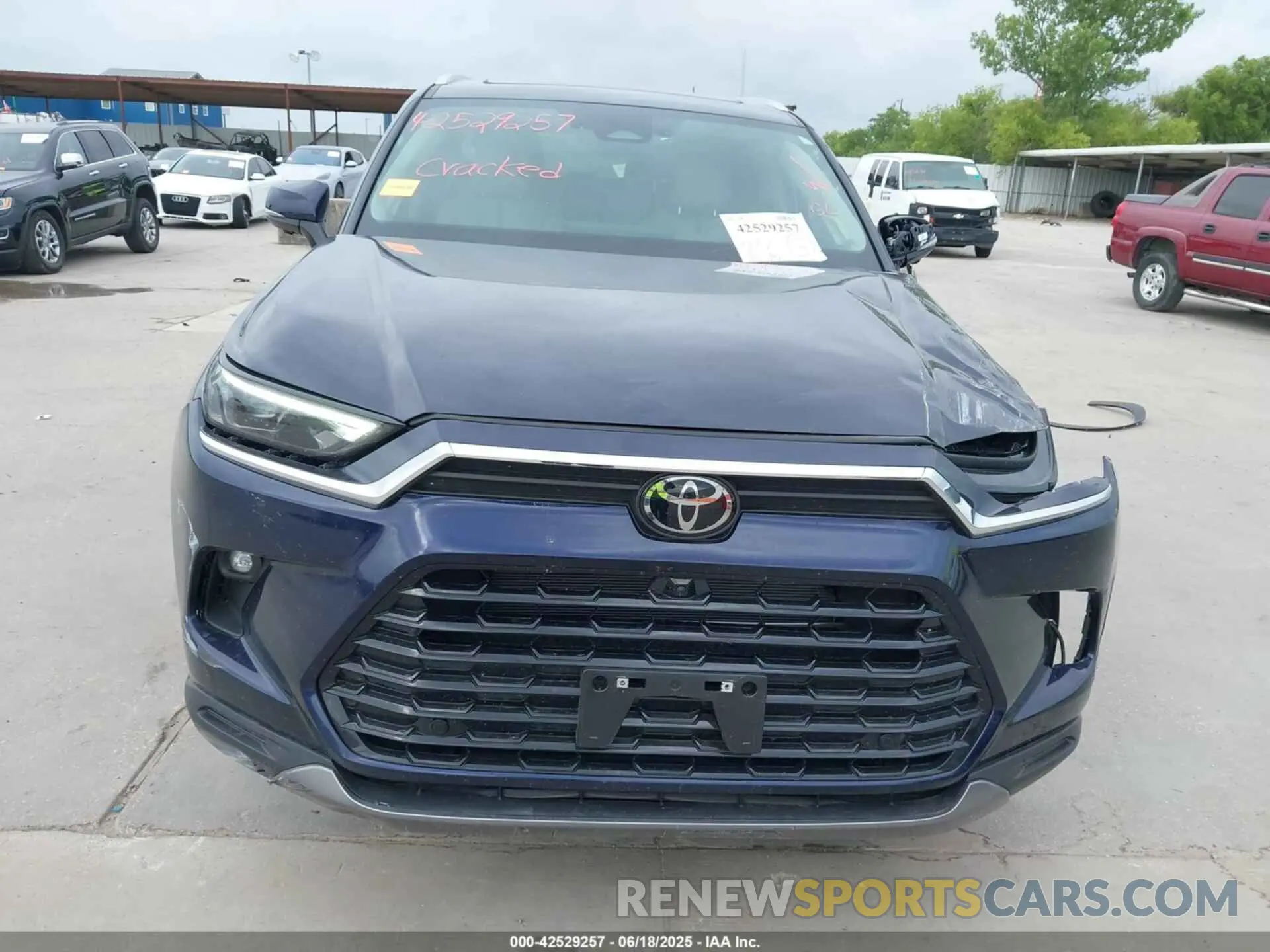 13 fotografías del automóvil dañado 5TDAAAB51SS082417 TOYOTA GRAND HIGHLANDER 2025