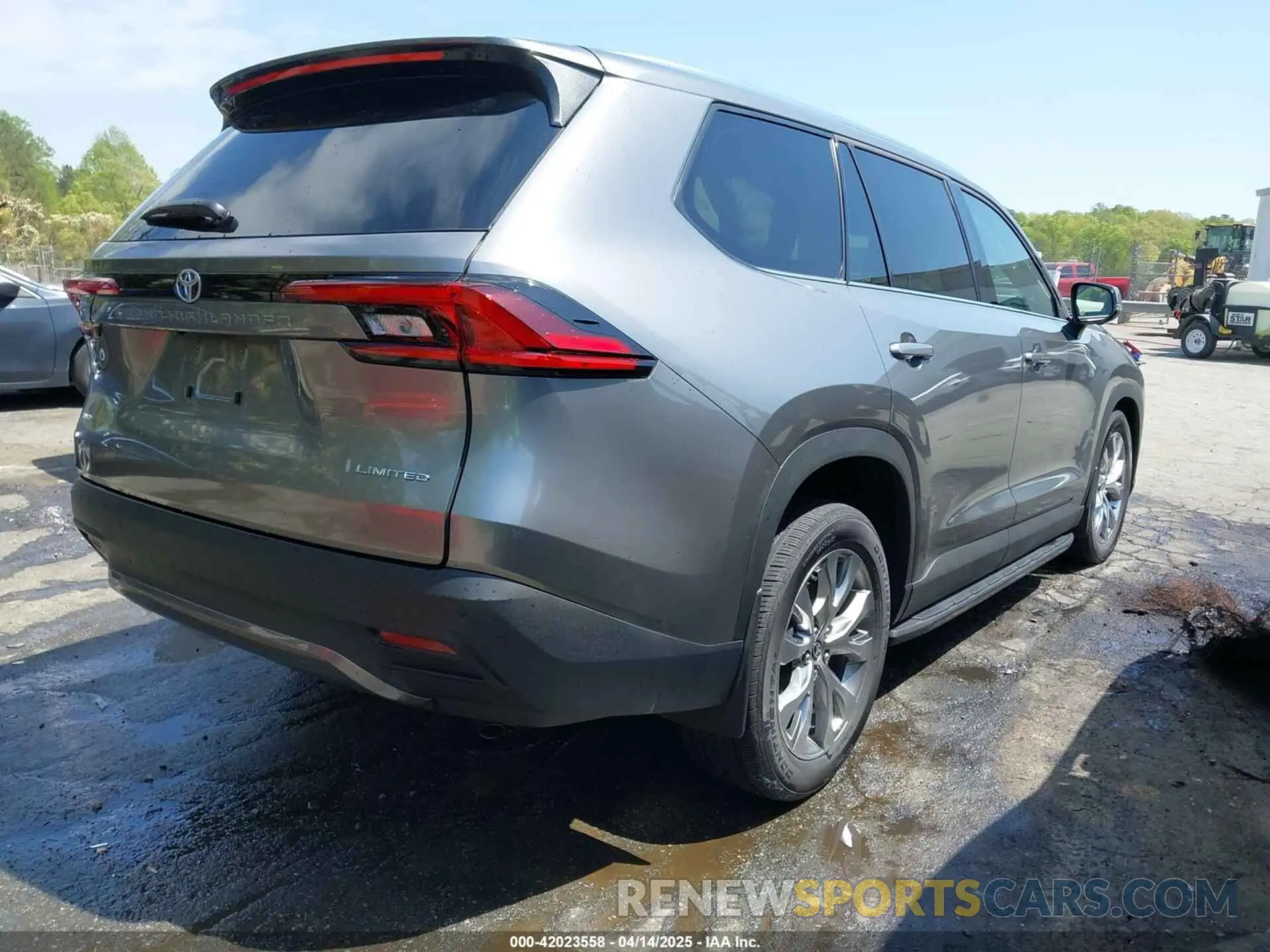4 fotografías del automóvil dañado 5TDAAAB57SS073642 TOYOTA GRAND HIGHLANDER 2025