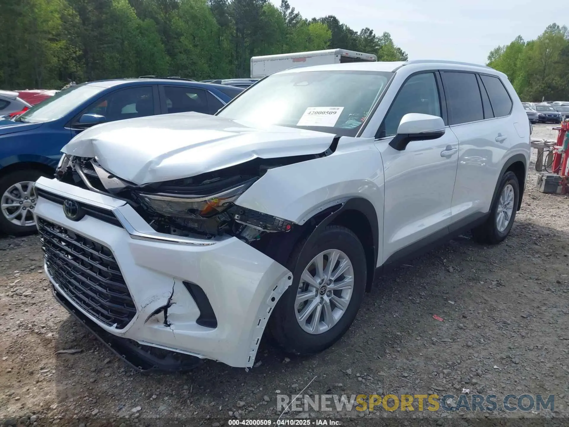 2 fotografías del automóvil dañado 5TDABAA58SS002111 TOYOTA GRAND HIGHLANDER 2025