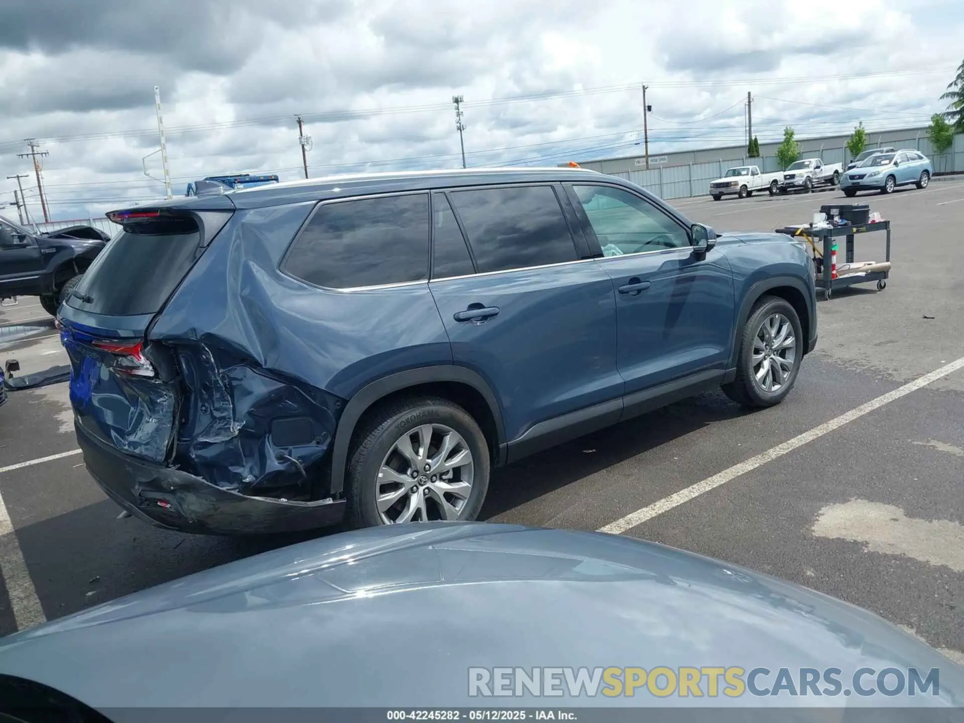 4 fotografías del automóvil dañado 5TDACAB55SS034154 TOYOTA GRAND HIGHLANDER 2025